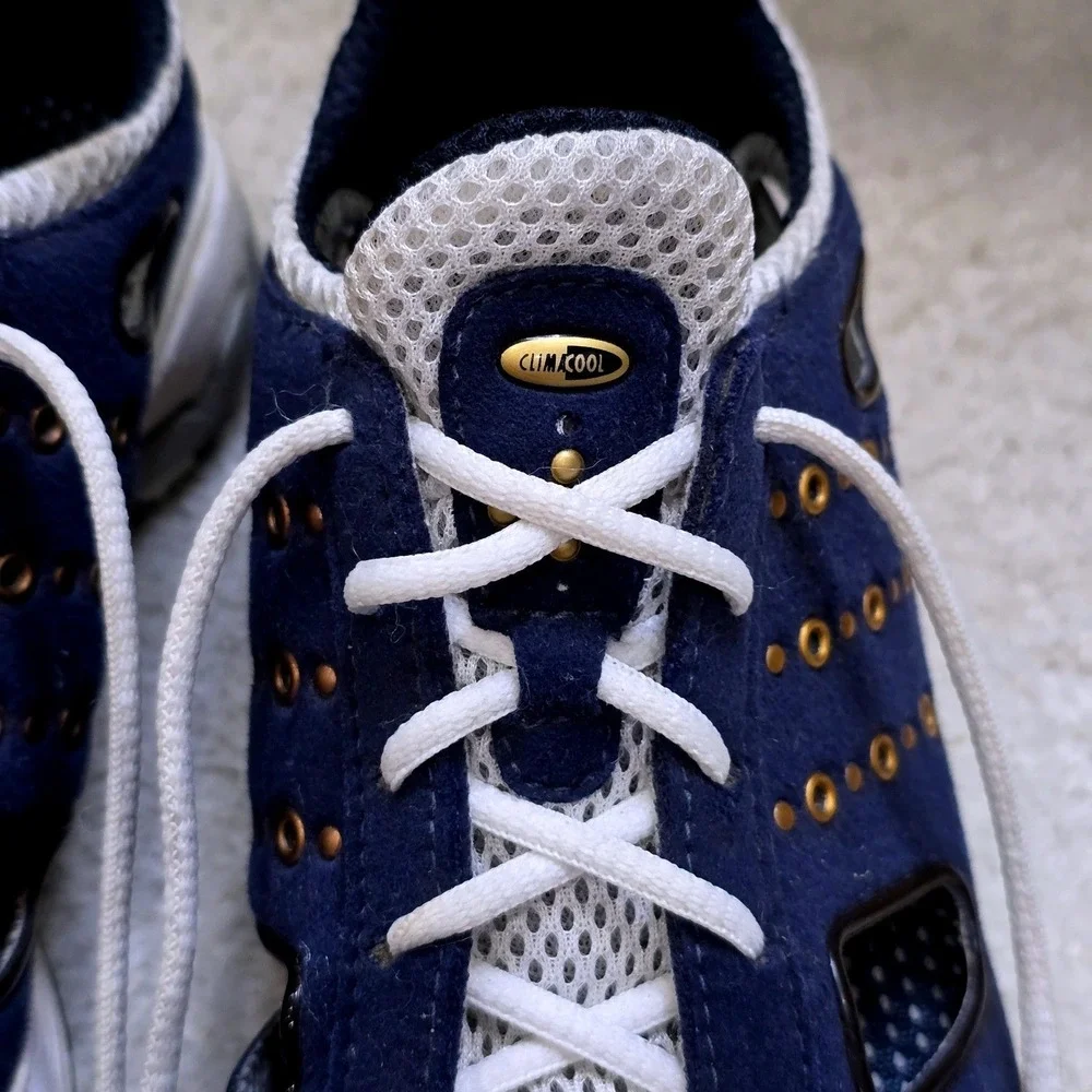 Adidas Traxion Womens Size 5.5 Golf Shoes Navy‎ White Gold Accents Spikes